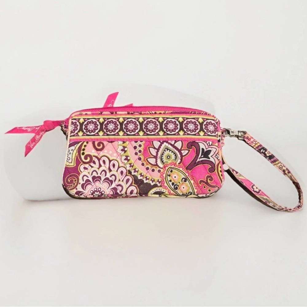 Vera Bradley Wrislet Wallet Pink Very Berry Paisley Quilted Retired 2010.